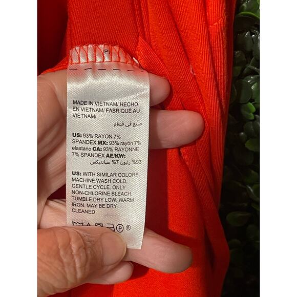 Soma Super Soft Red Robe NWT - Picture 4 of 4